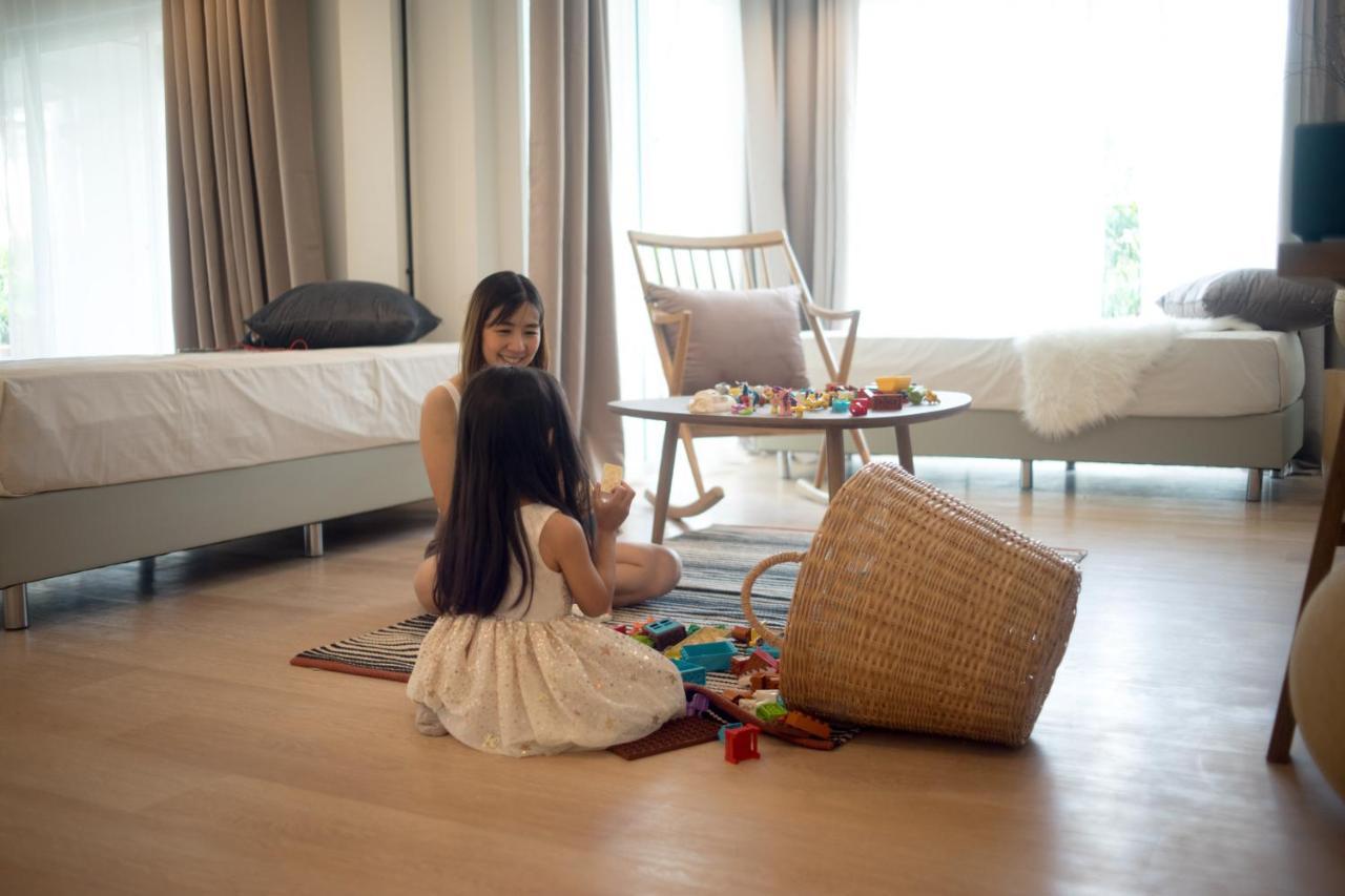 Mini-Me Hubs, Charm Suites & Pool In Old City Chiang Mai Ngoại thất bức ảnh