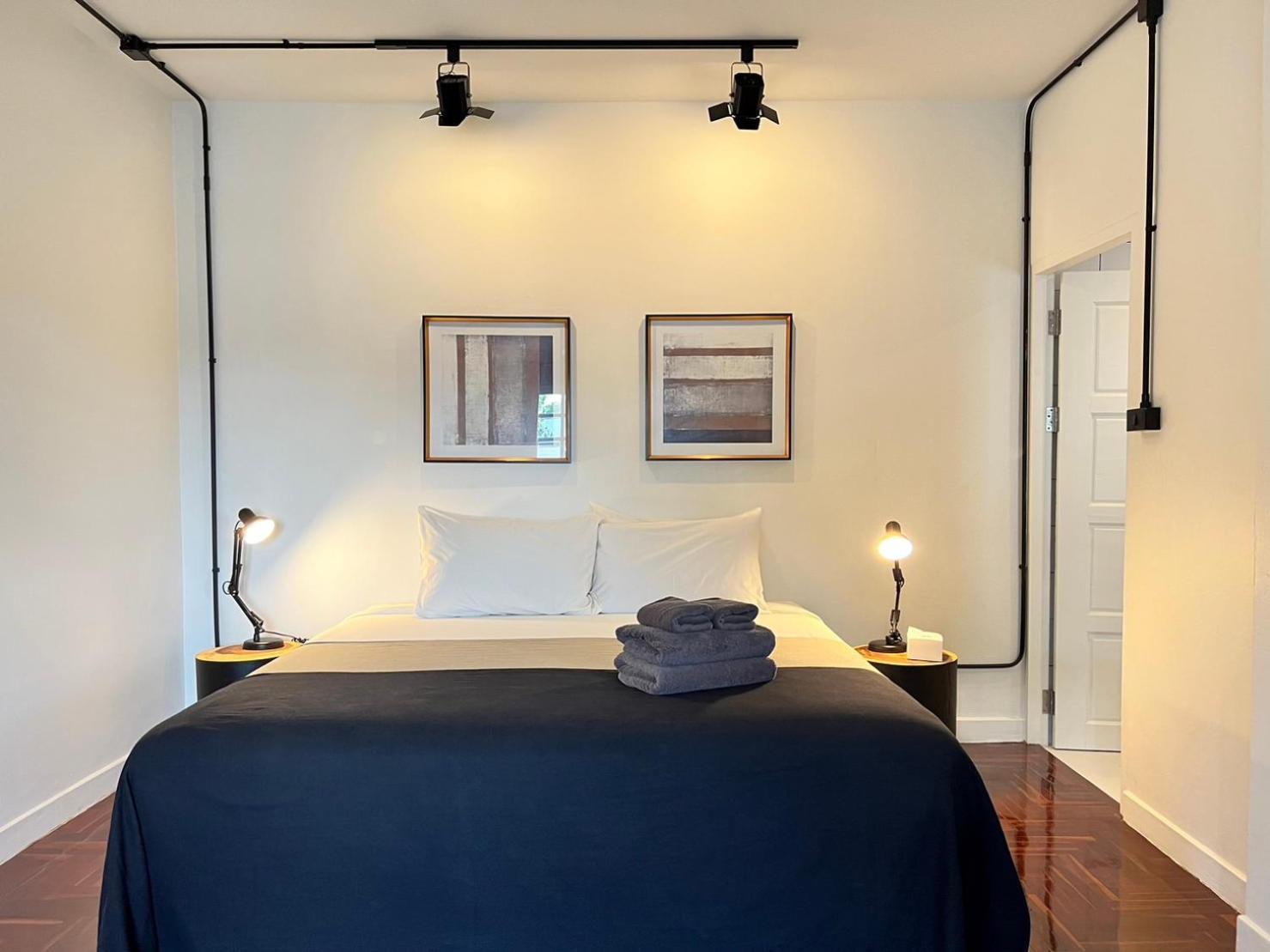 Mini-Me Hubs, Charm Suites & Pool In Old City Chiang Mai Ngoại thất bức ảnh